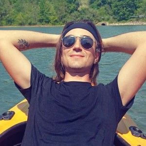 Meet your Posher, Christian